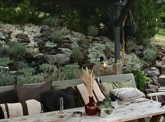 Vulkan Nyulontul * Mencshely